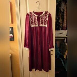 Vintage womens slip gown dress sz M color burgundy